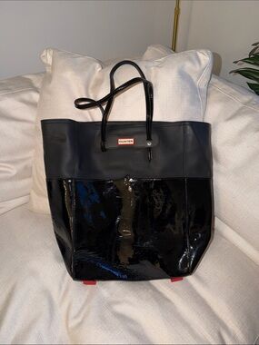 Hunter Black Two-Tone Patent and Matte Tote